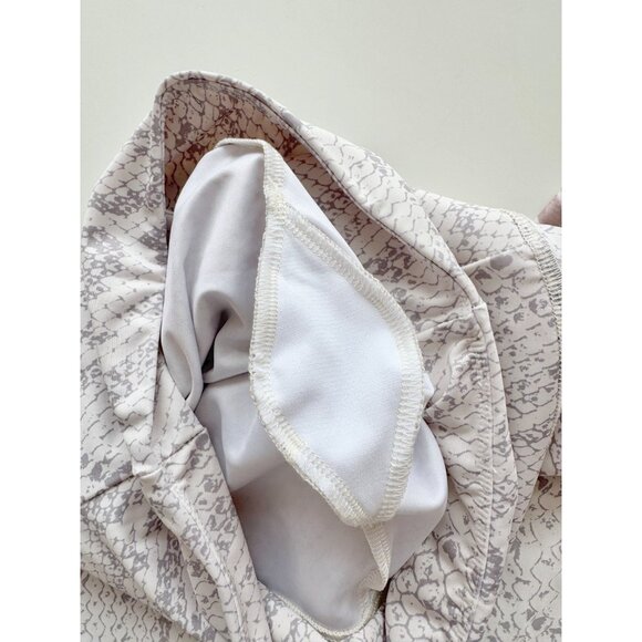 ONZIE Athena Grey White Snake Printed High Rise Ankle Leggings, Size S - Picture 10 of 14